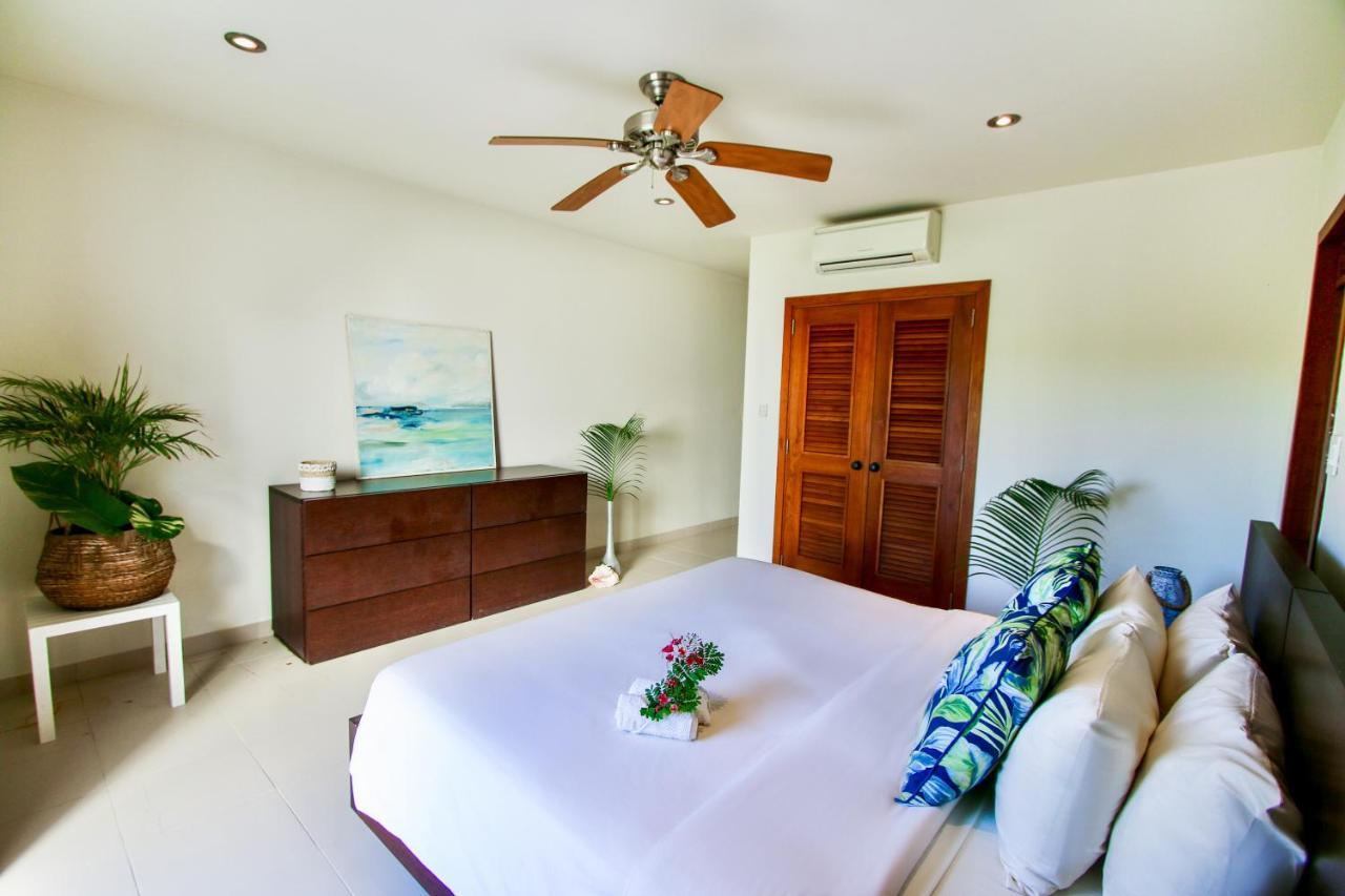 The Hideaway At Hughes Point Hotel Freetown Ngoại thất bức ảnh