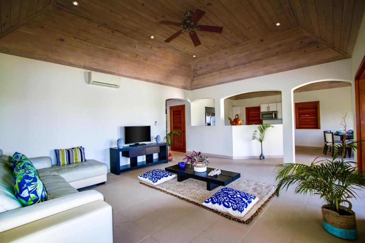 The Hideaway At Hughes Point Hotel Freetown Ngoại thất bức ảnh